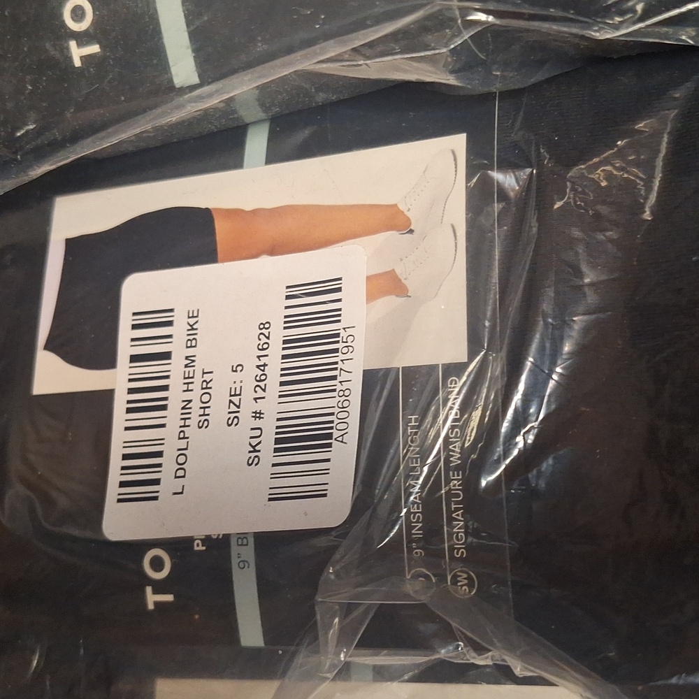 Torrid Dolphin Hem Bike Shorts NWT size Torrid 5/ us 28